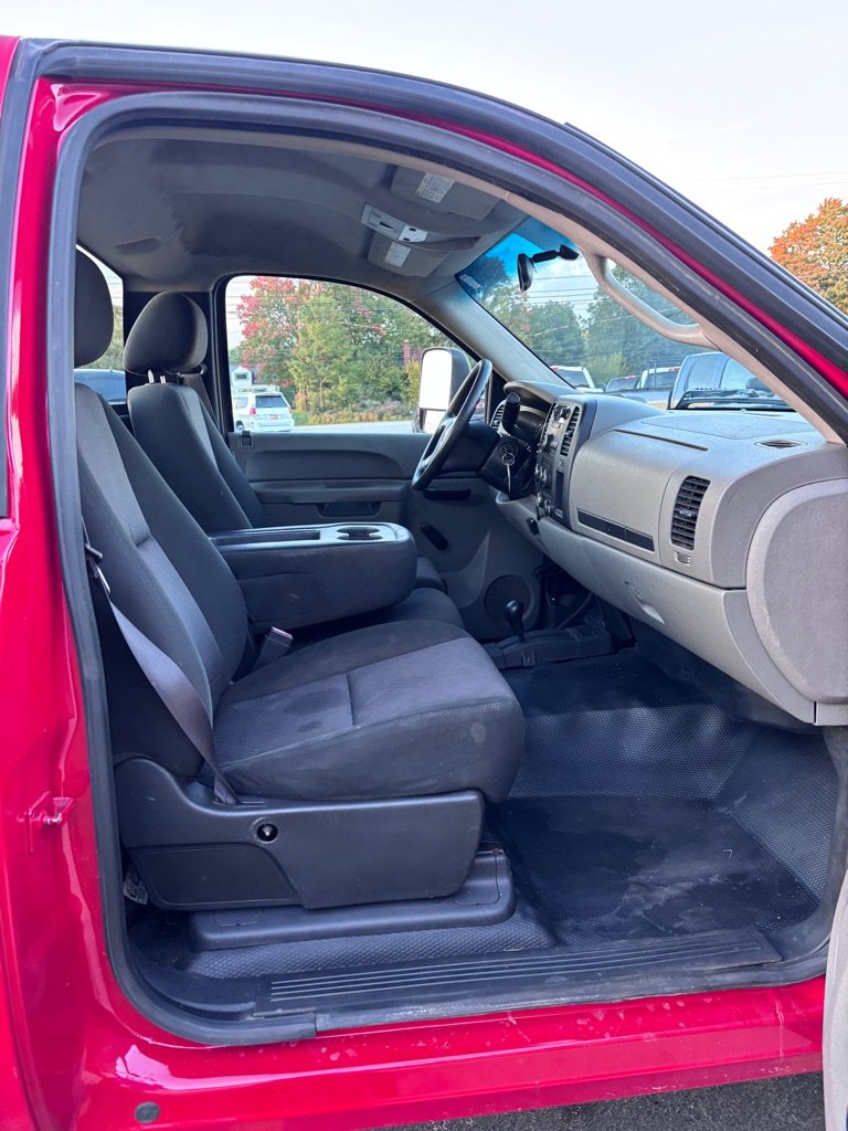 Used 2014 Chevrolet Silverado 2500 W/T w/ Snow Plow Prep Package AWD/4WD image 11