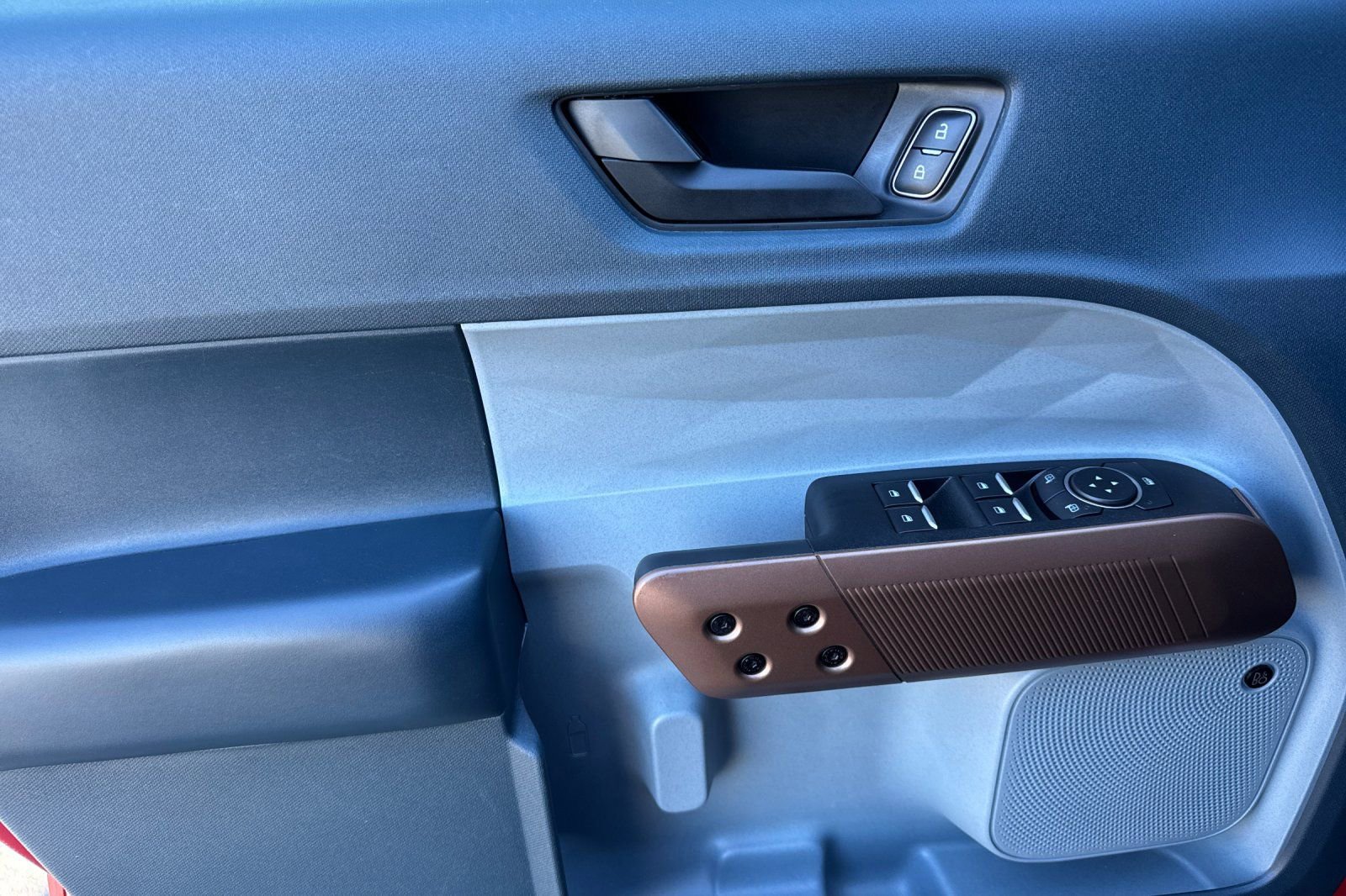 Used 2022 Ford Maverick Lariat w/ Lariat Luxury Package image 12