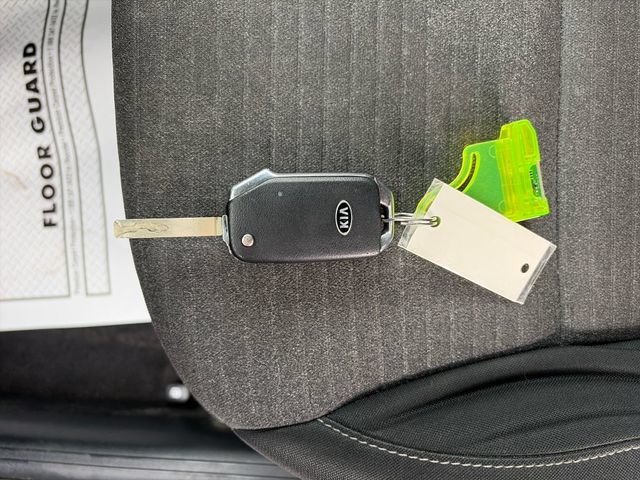 Used 2020 Kia Soul S FWD image 24