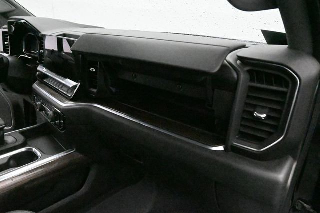 Used 2023 Chevrolet Silverado 1500 RST AWD/4WD image 28