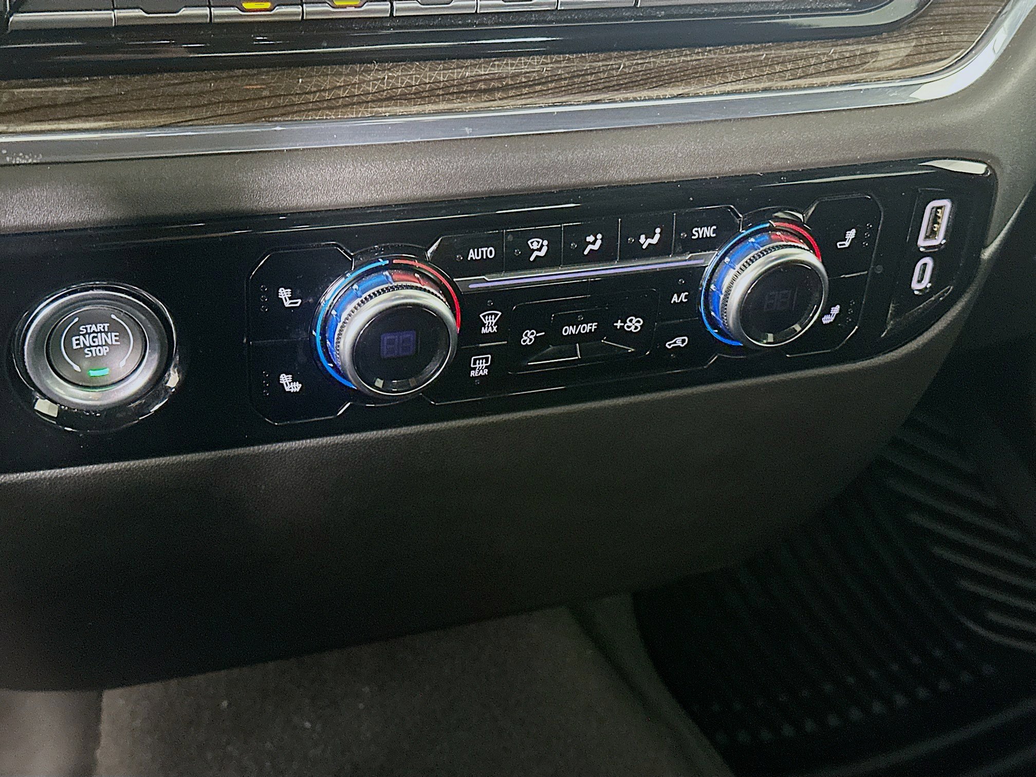 Used 2024 GMC Sierra 1500 Elevation image 22