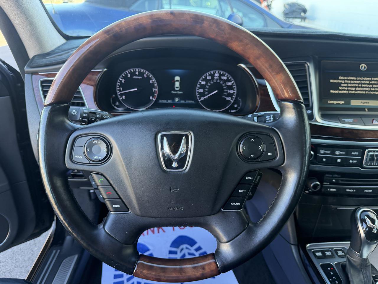 Used 2014 Hyundai Equus Signature RWD image 11