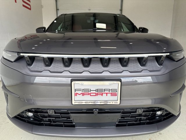 Used 2024 Jeep Wagoneer Launch Edition image 2