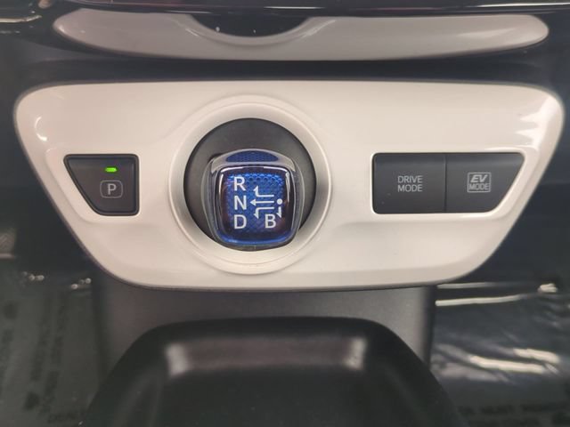 Certified 2017 Toyota Prius Two w/ Prius Two Safety Plus Package FWD image 22