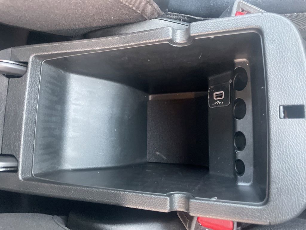 Used 2023 Jeep Cherokee Altitude Lux image 39