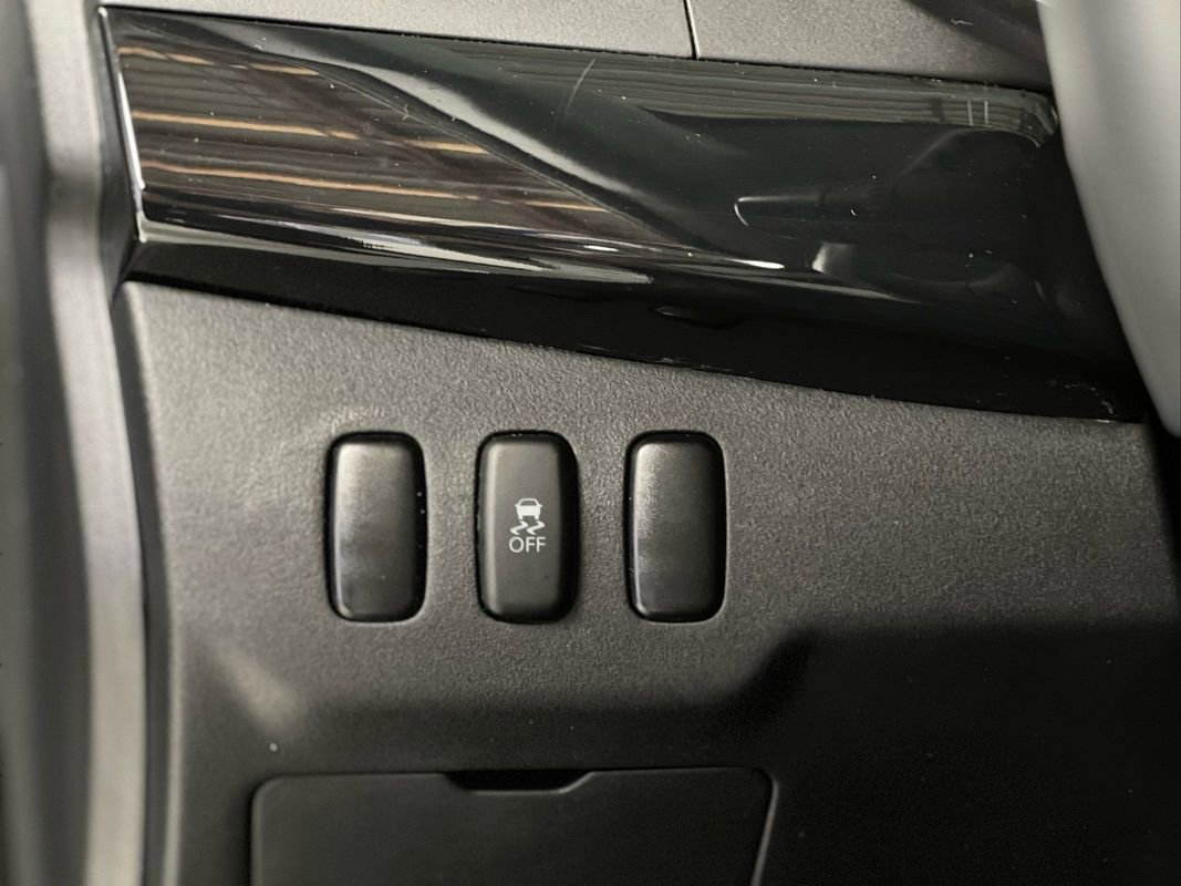 Used 2017 Mitsubishi Lancer ES image 19