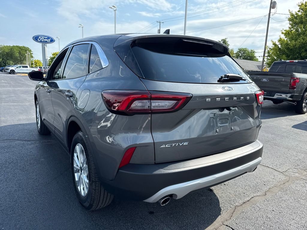 Used 2023 Ford Escape Active w/ Cold Weather Package image 9