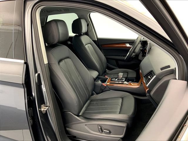 Certified 2023 Audi Q5 2.0T Premium Plus w/ Premium Plus Package AWD/4WD image 17
