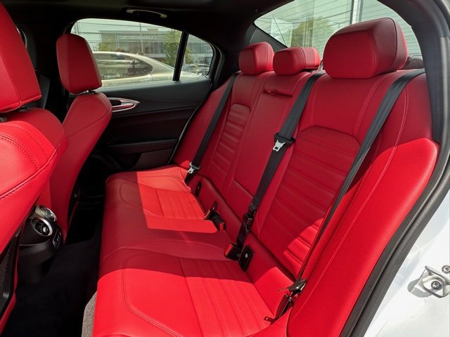 New 2025 Alfa Romeo Giulia AWD image 15