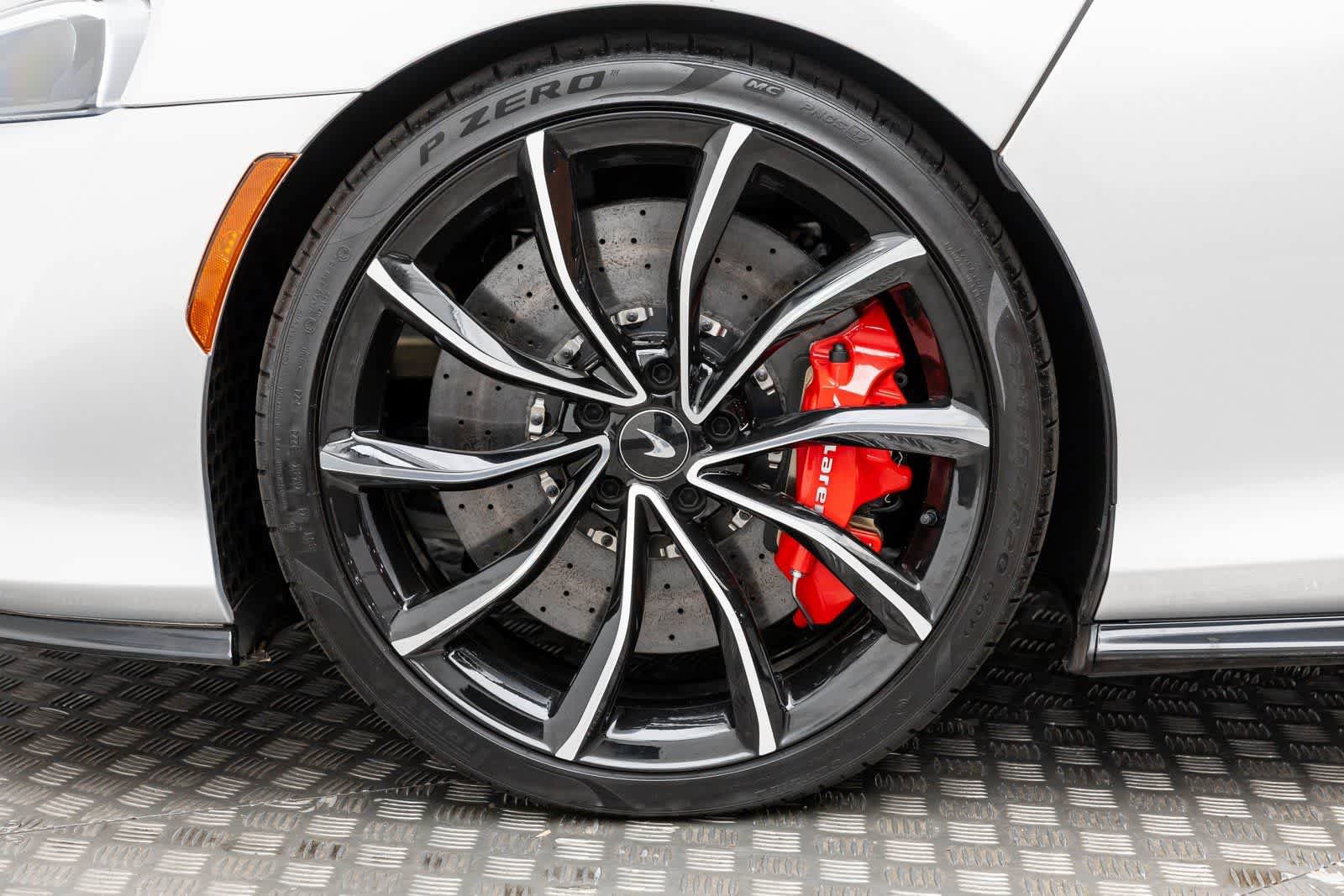Used 2025 McLaren GTS RWD image 8