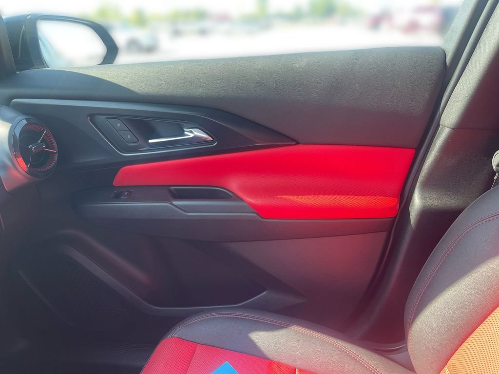 Used 2025 Chevrolet Equinox EV RS FWD image 29