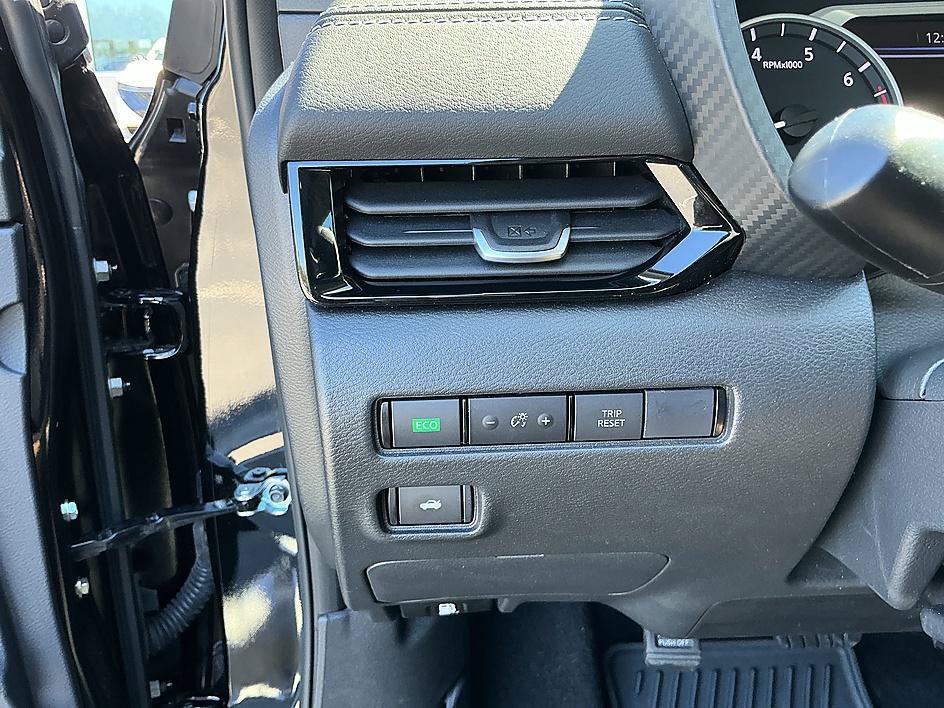 Certified 2025 Nissan Sentra SV w/ All-Weather Package FWD image 14