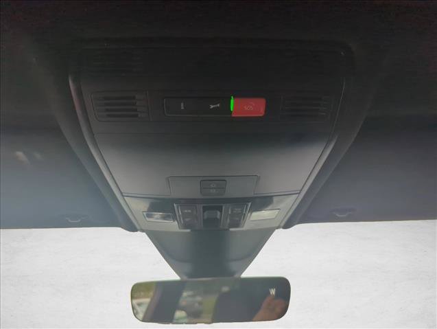 Used 2022 Volkswagen Tiguan SEL R-Line AWD/4WD image 21