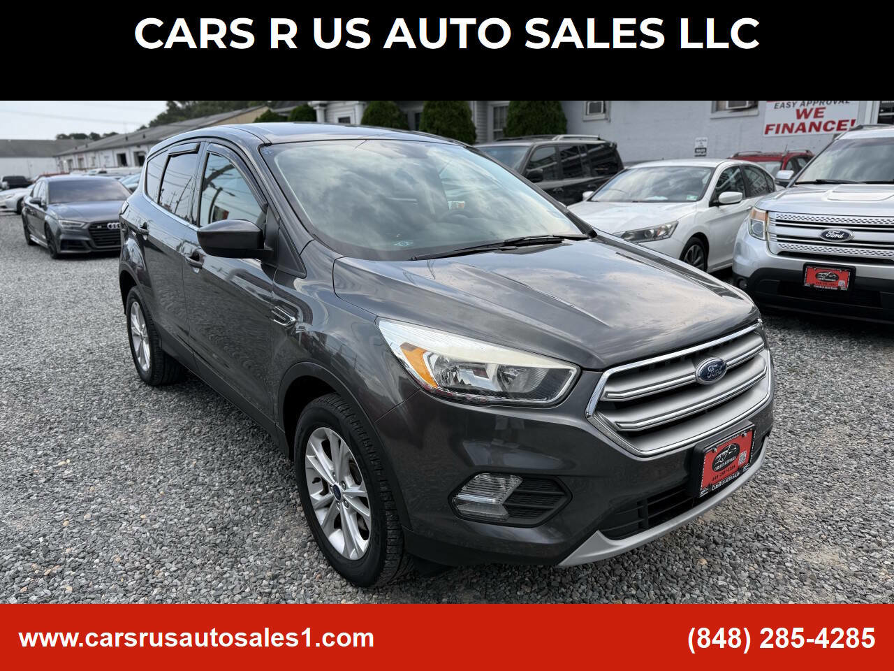 Used 2017 Ford Escape SE w/ SE Cold Weather Package image 1