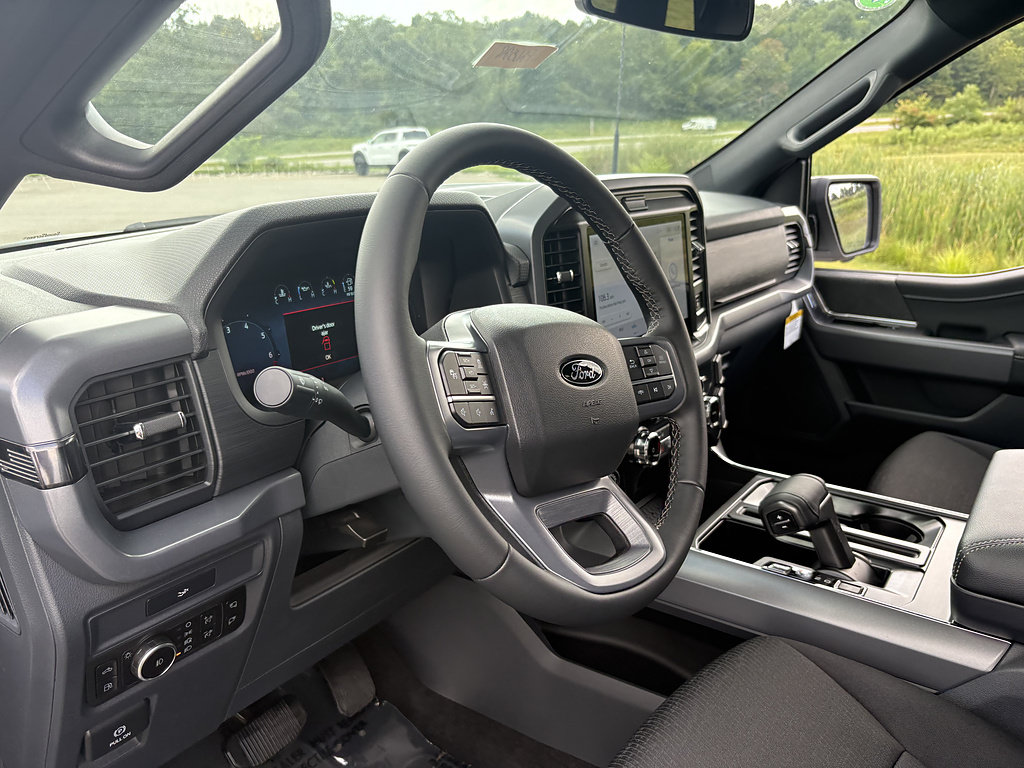 New 2026 Ford F150 XLT w/ Equipment Group 302A MID AWD/4WD image 29