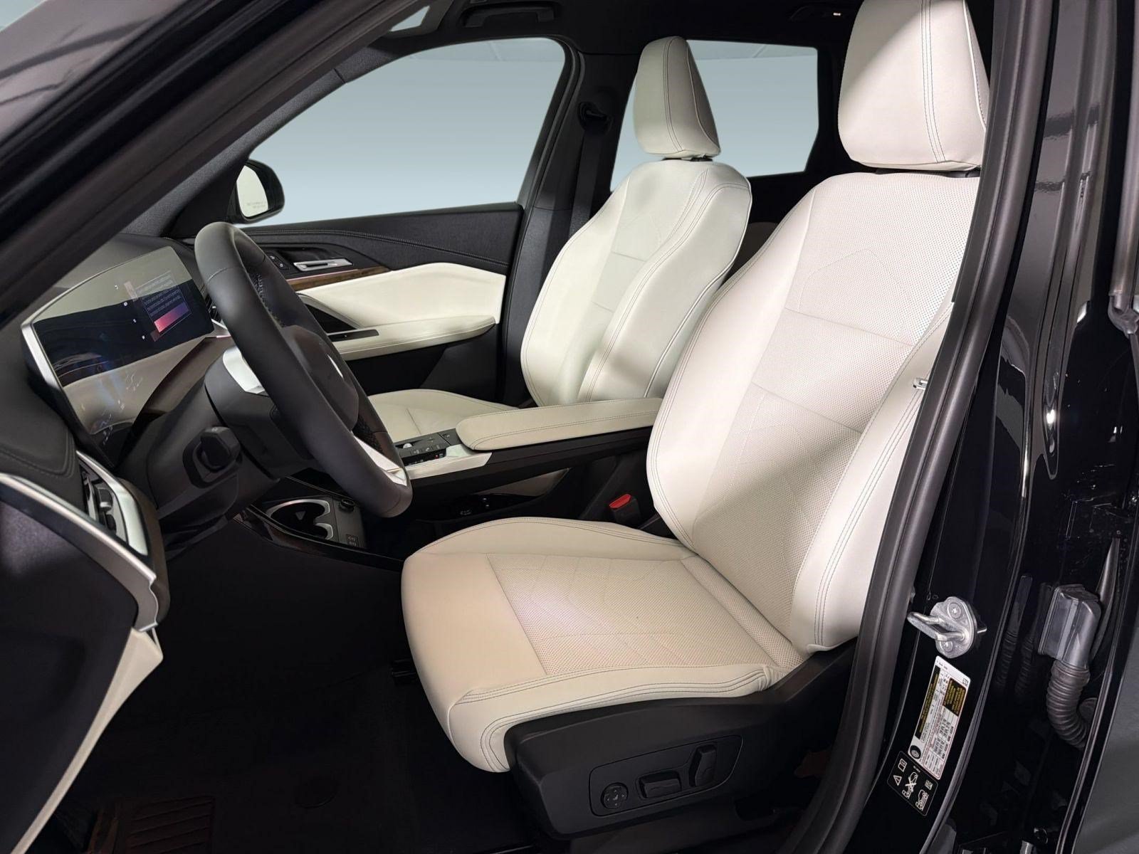 New 2026 BMW X1 xDrive28i w/ Technology Package AWD/4WD image 5