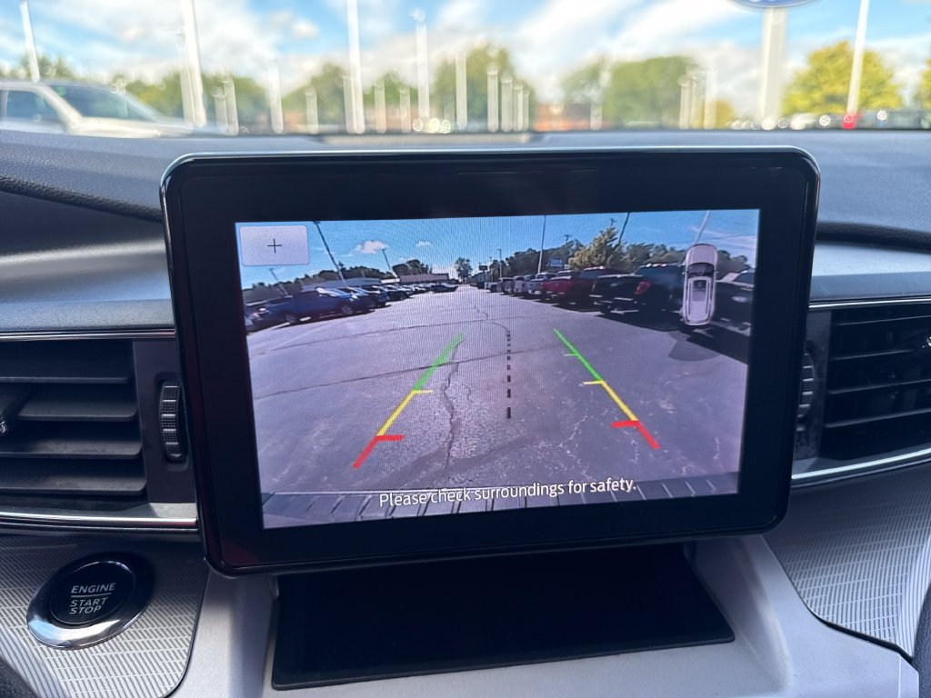 Used 2024 Ford Explorer XLT w/ Equipment Group 202A AWD/4WD image 38