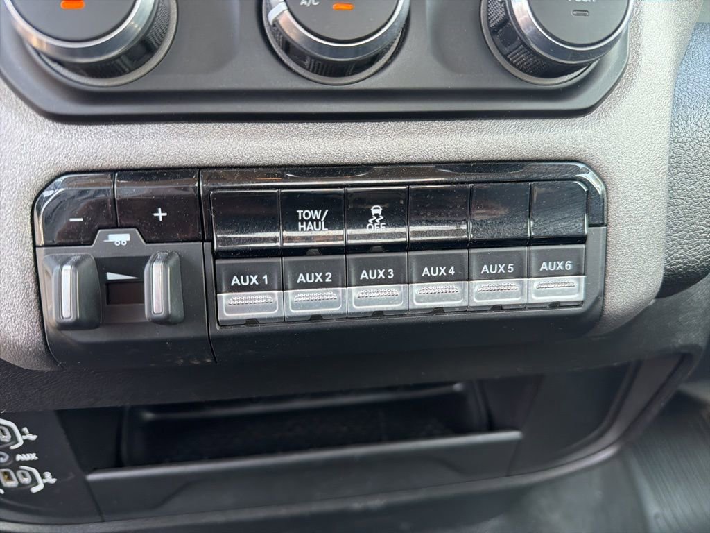 Used 2019 RAM 3500 Tradesman w/ Chrome Appearance Group image 42