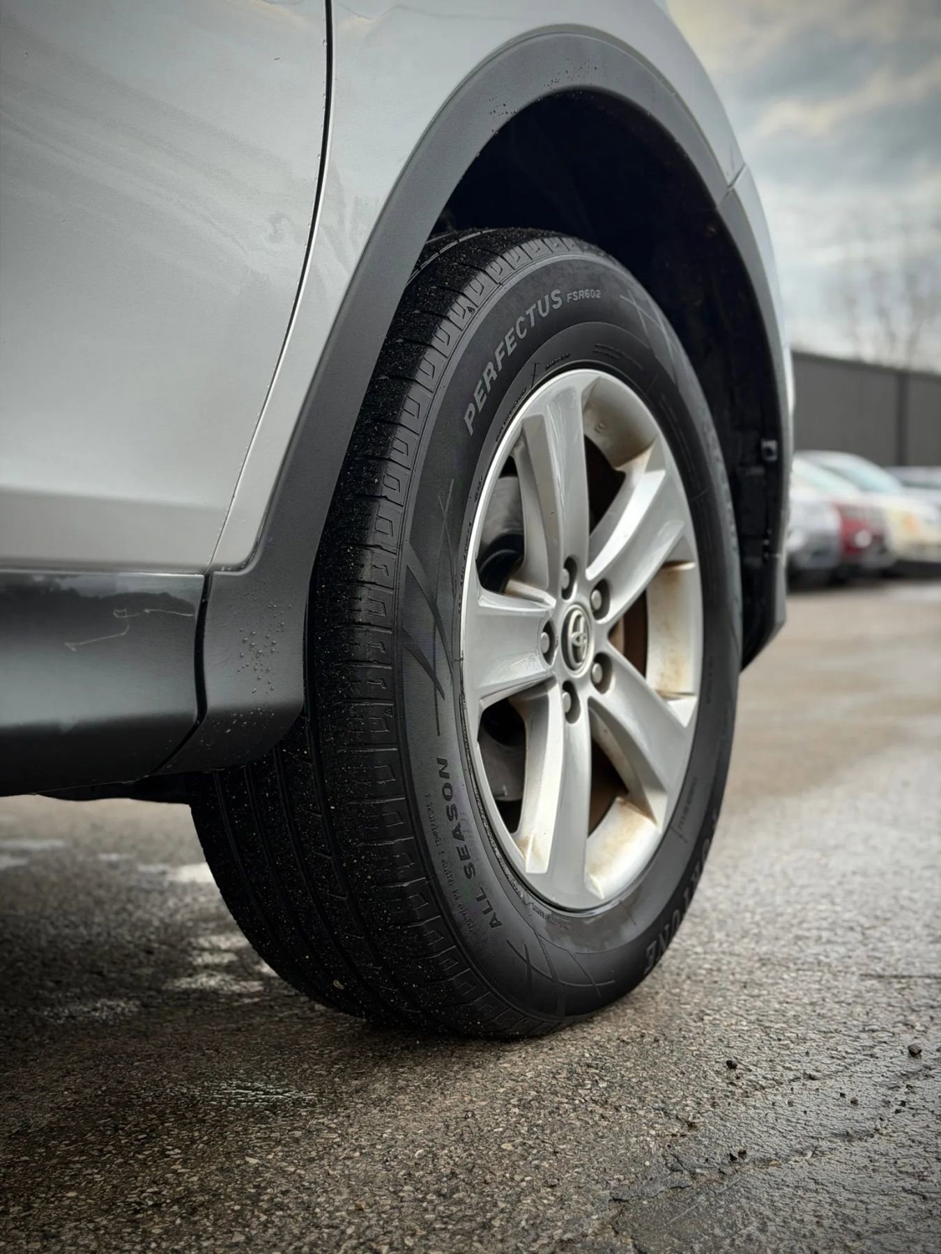 Used 2015 Toyota RAV4 XLE image 25