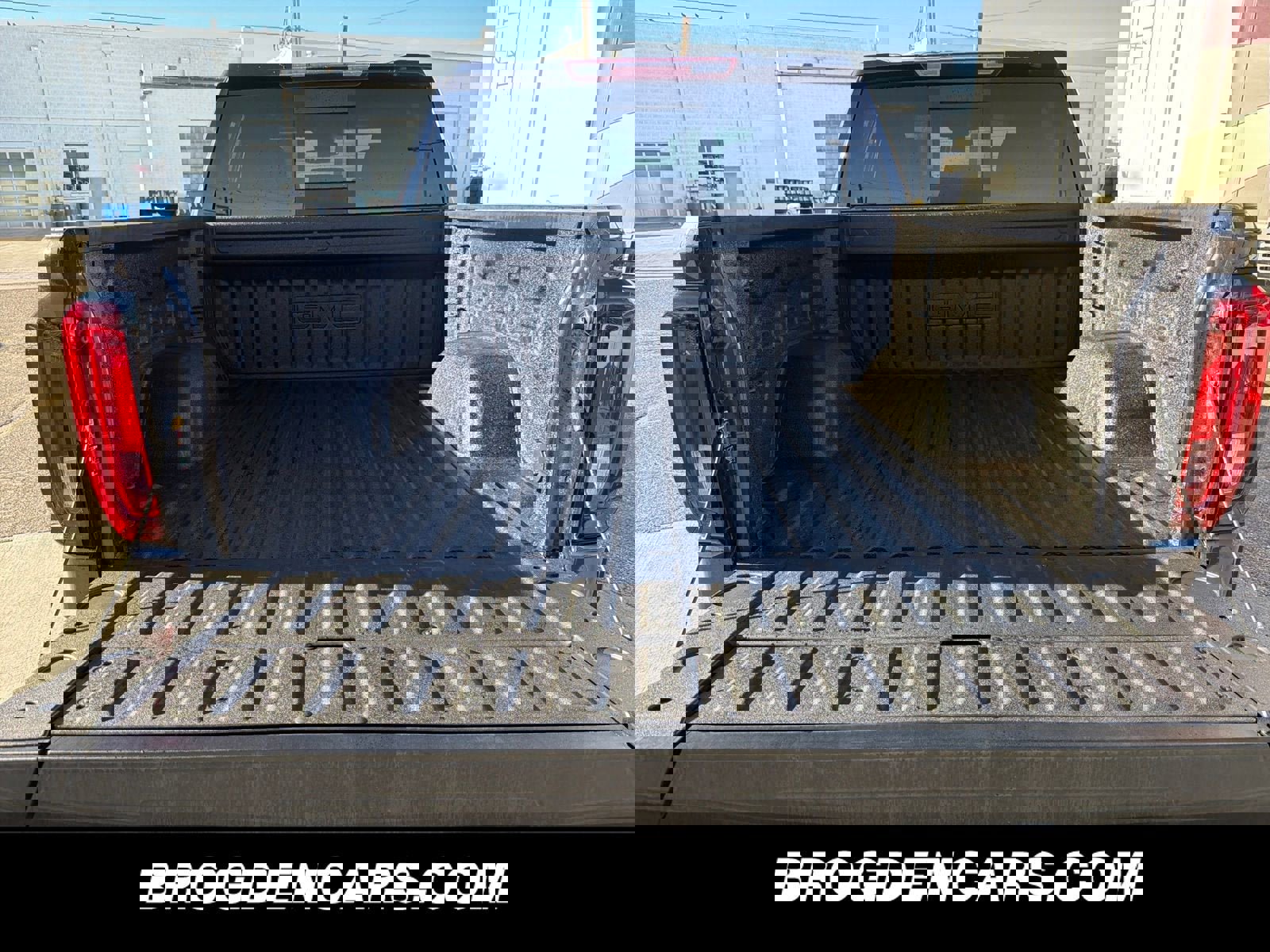 New 2026 GMC Sierra 1500 SLT w/ SLT Premium Plus Package image 9