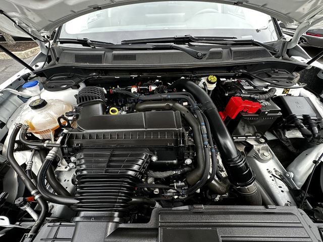 Certified 2024 Lincoln Corsair AWD image 32