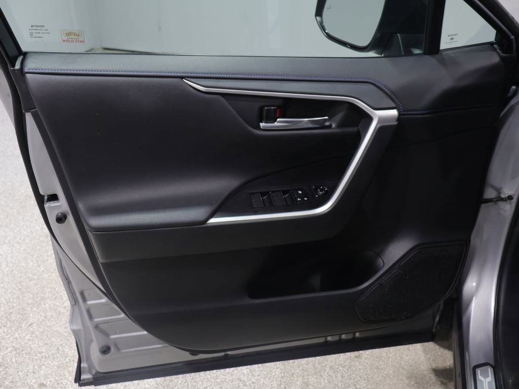 Used 2021 Toyota RAV4 XSE image 14