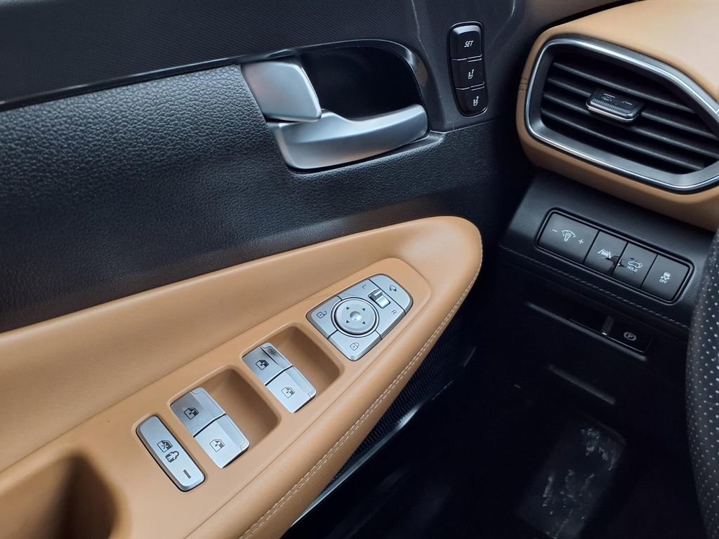 Used 2022 Hyundai Santa Fe Calligraphy image 22