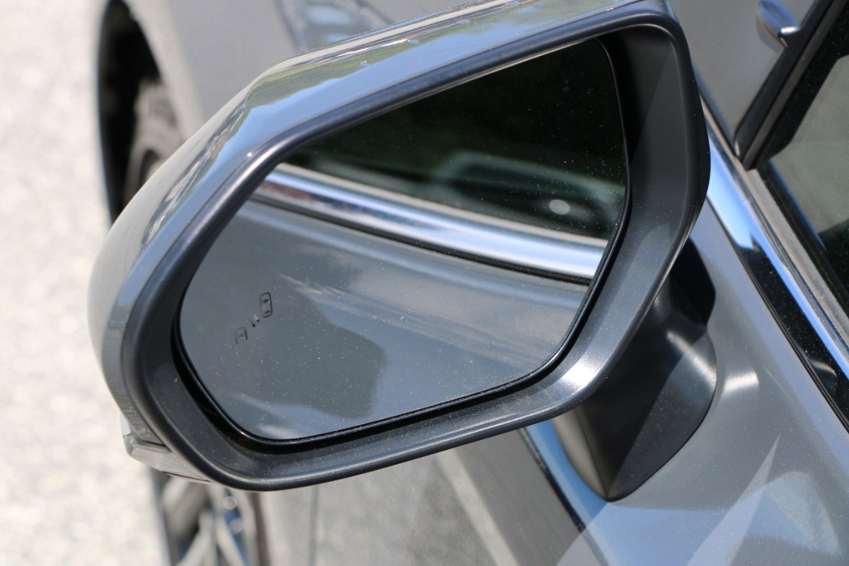 Used 2025 Toyota Camry XLE FWD image 15