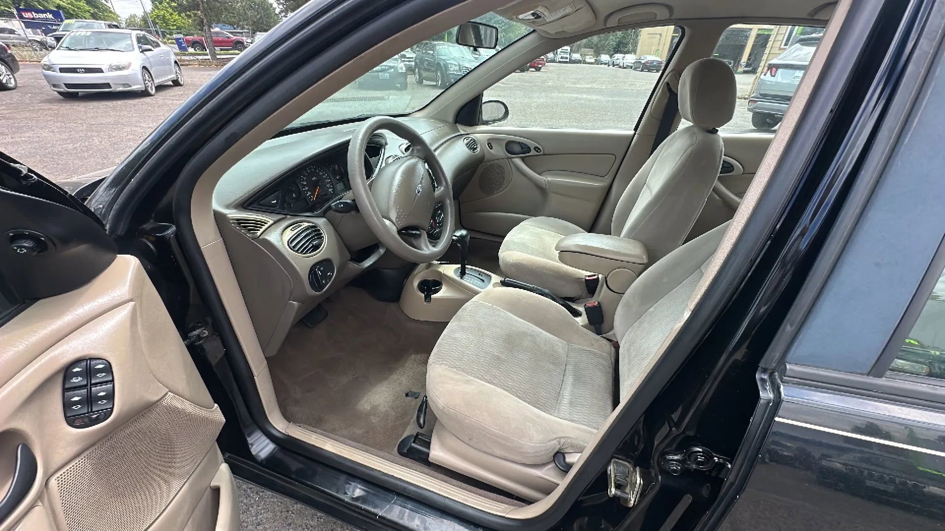 Used 2001 Ford Focus SE image 8