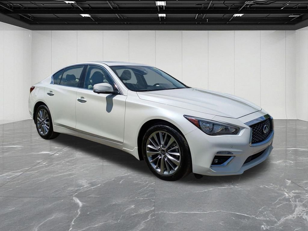 Used 2022 INFINITI Q50 Luxe w/ Cargo Package AWD/4WD image 7