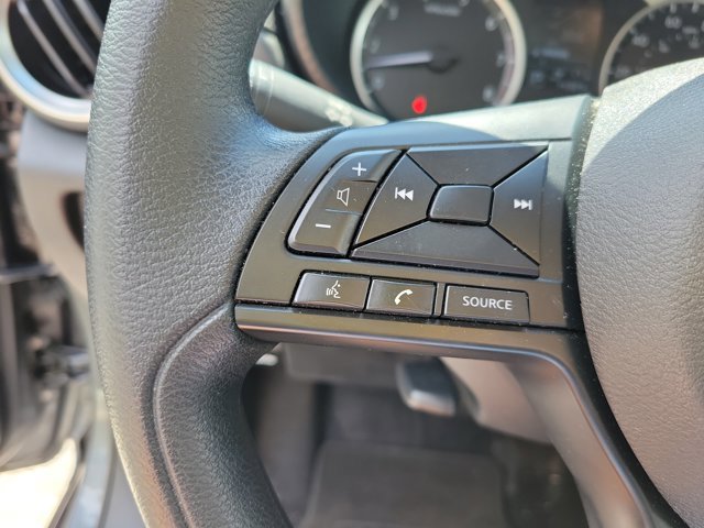 Used 2025 Nissan Versa S w/ Trunk Package image 19