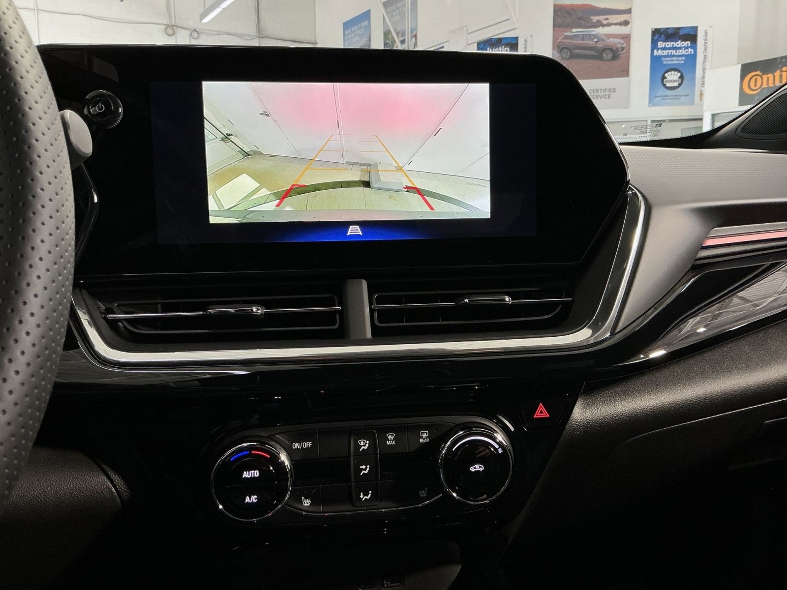 New 2026 Chevrolet Trax RS w/ Sunroof Package image 27