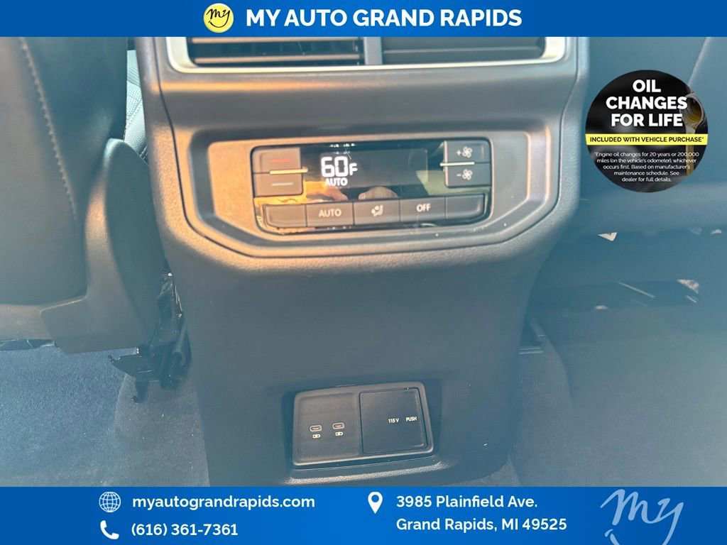 Used 2024 Volkswagen Atlas SE image 19
