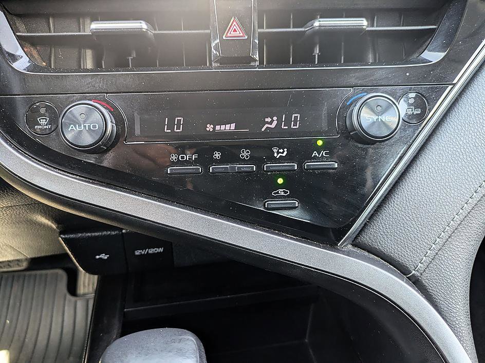Used 2024 Toyota Camry SE FWD image 22