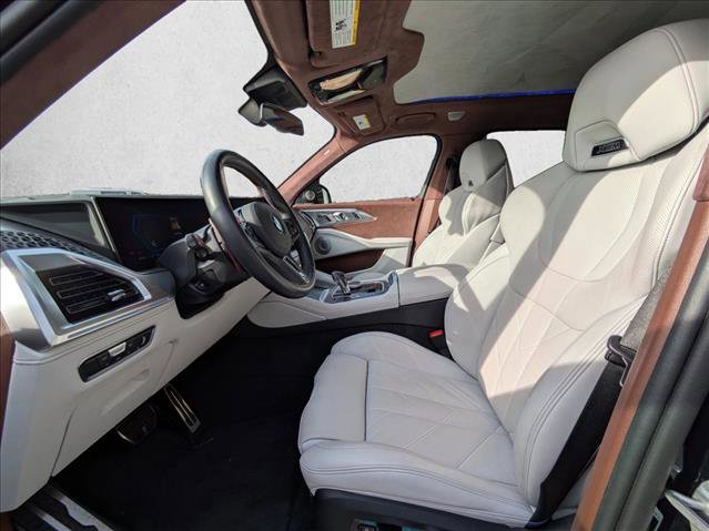 Used 2023 BMW XM w/ M Driver's Package image 15