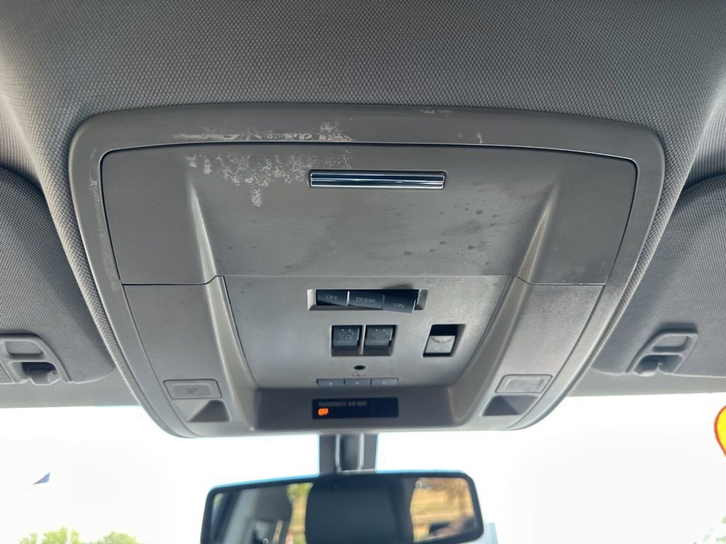 Used 2017 Chevrolet Silverado 1500 LTZ Z71 w/ Redline Edition AWD/4WD image 8