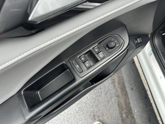 Used 2023 Volkswagen Taos SEL AWD/4WD image 17