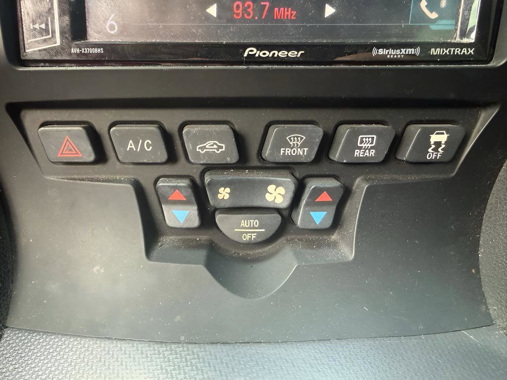 Used 2014 Dodge Charger SE RWD image 28
