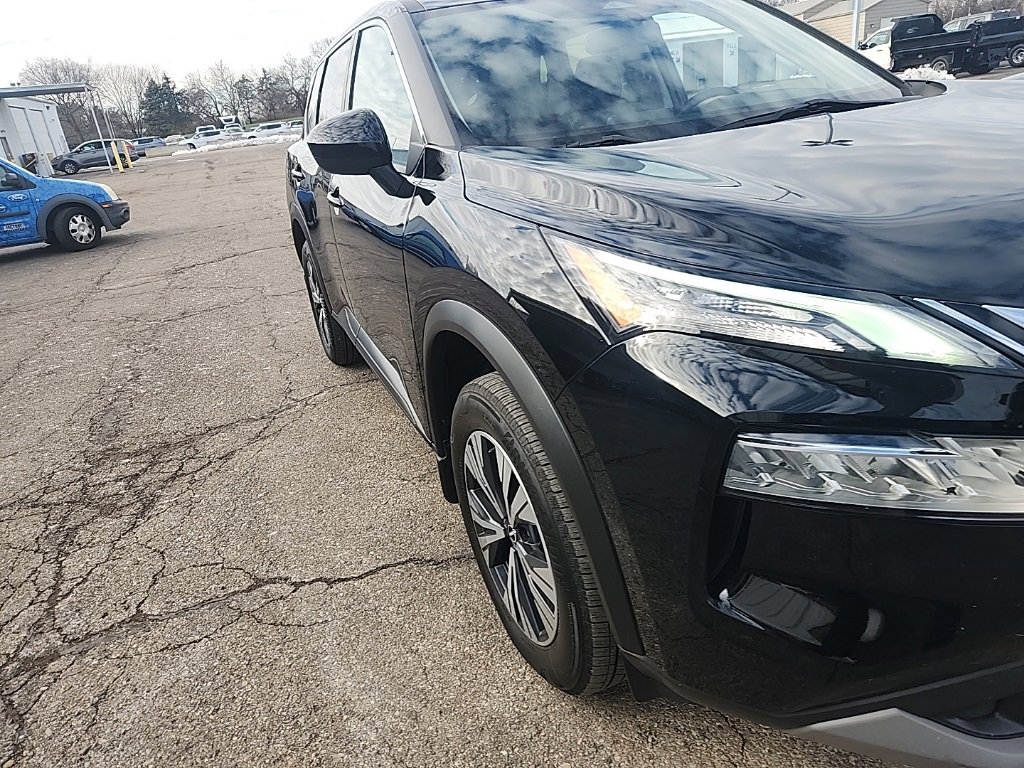 Used 2023 Nissan Rogue SV