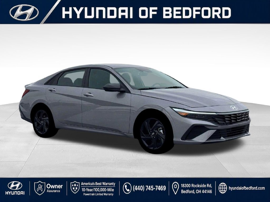 Used 2026 Hyundai Elantra Sport FWD image 12