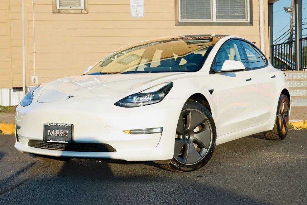 Used 2023 Tesla Model 3 Long Range AWD/4WD image 7