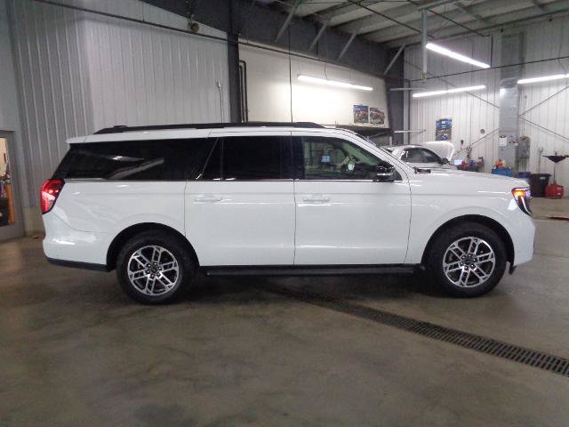 Certified 2025 Ford Expedition Max Active AWD/4WD image 2