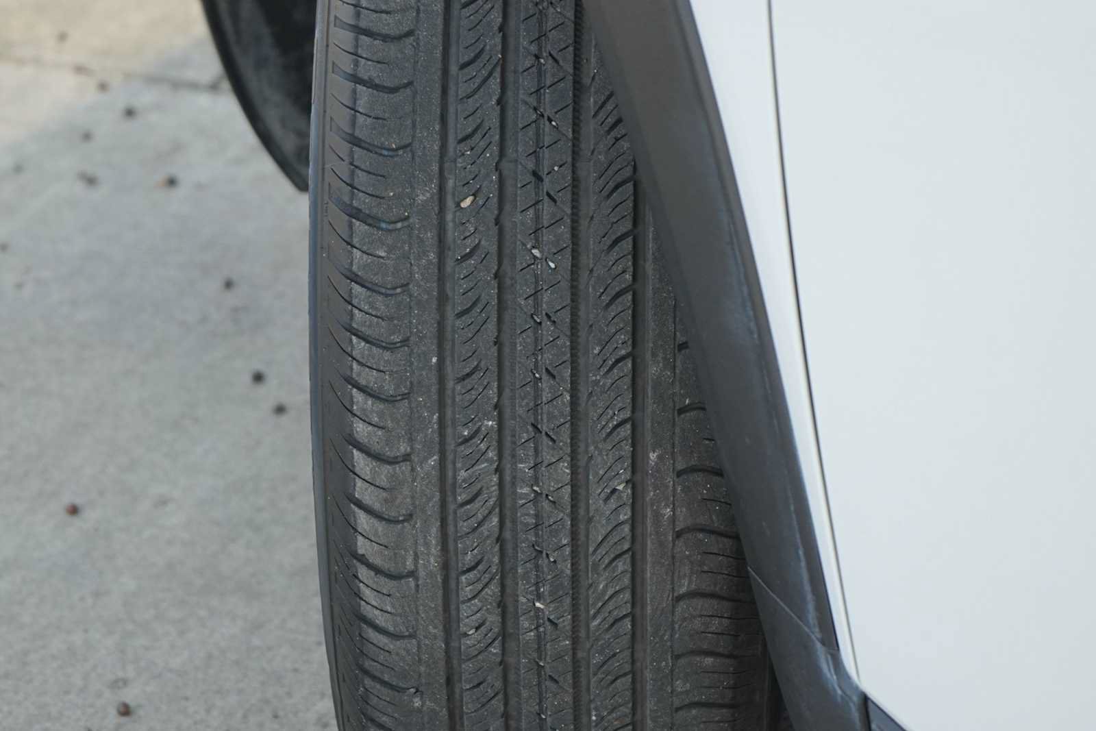 Used 2023 Chevrolet TrailBlazer LT w/ LPO, Blackout Package FWD image 29