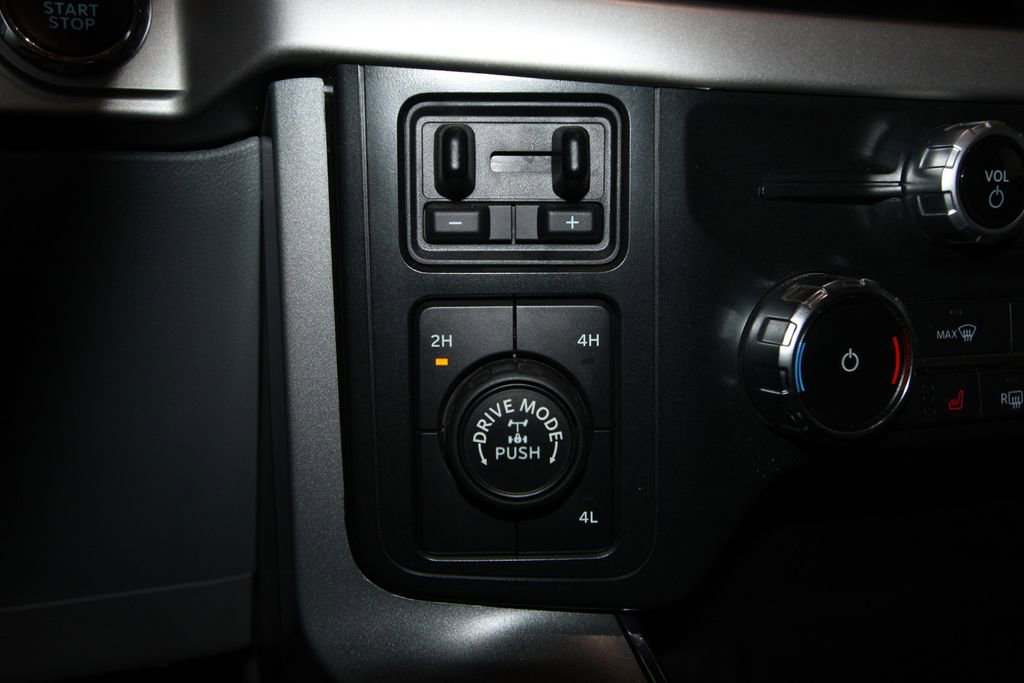 Used 2022 Ford F150 XLT w/ Equipment Group 302A High image 18