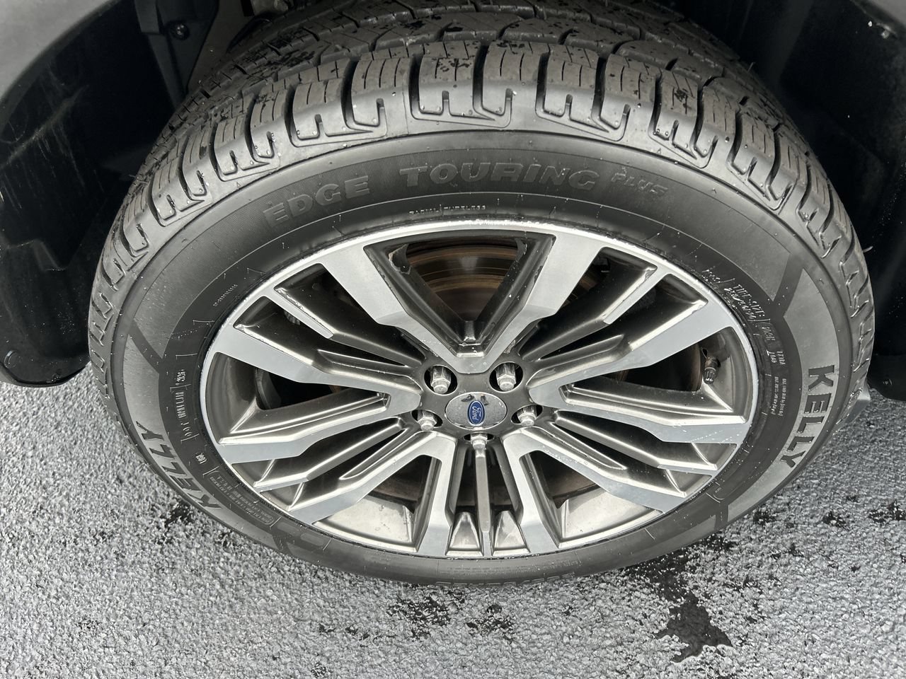 Used 2017 Ford Explorer Platinum AWD/4WD image 9
