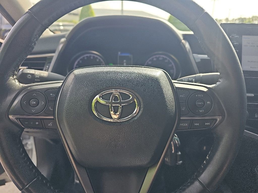 Used 2024 Toyota Camry SE FWD image 18