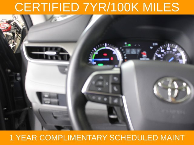 Used 2021 Toyota Highlander XLE AWD/4WD image 24