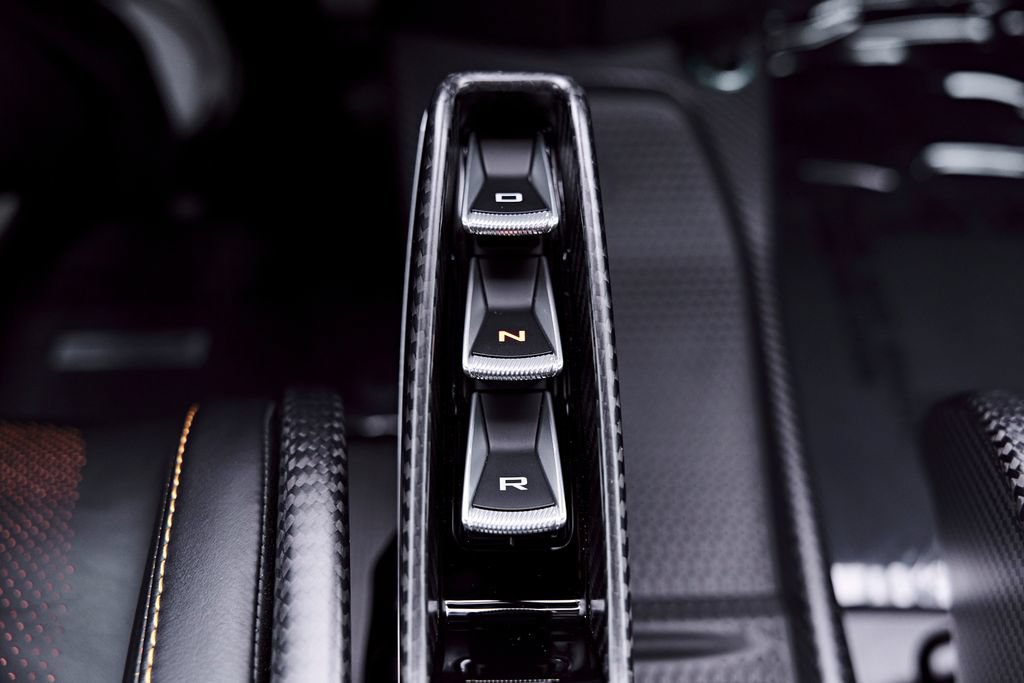 Used 2019 McLaren Senna RWD image 88