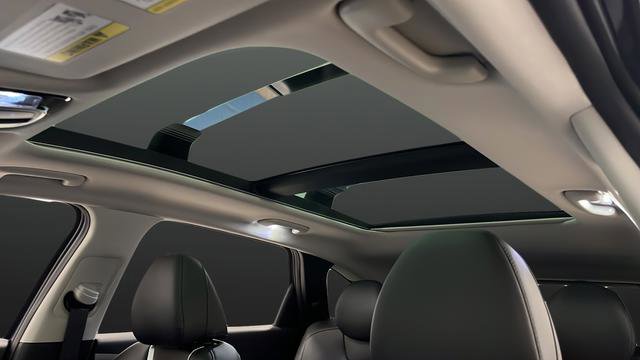 Used 2025 Hyundai Tucson Limited image 13