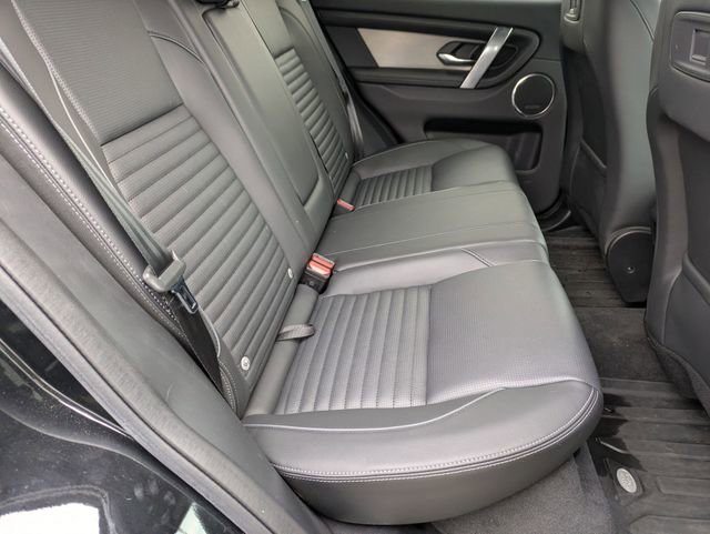 Certified 2025 Land Rover Discovery Sport Dynamic SE image 17